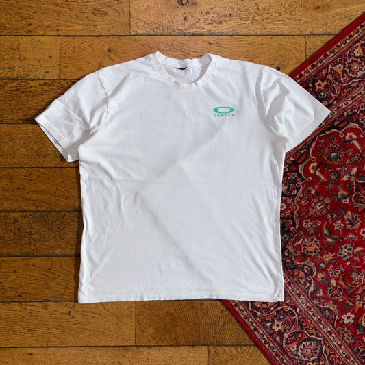 Vintage Oakley White Graphic T-Shirt - L