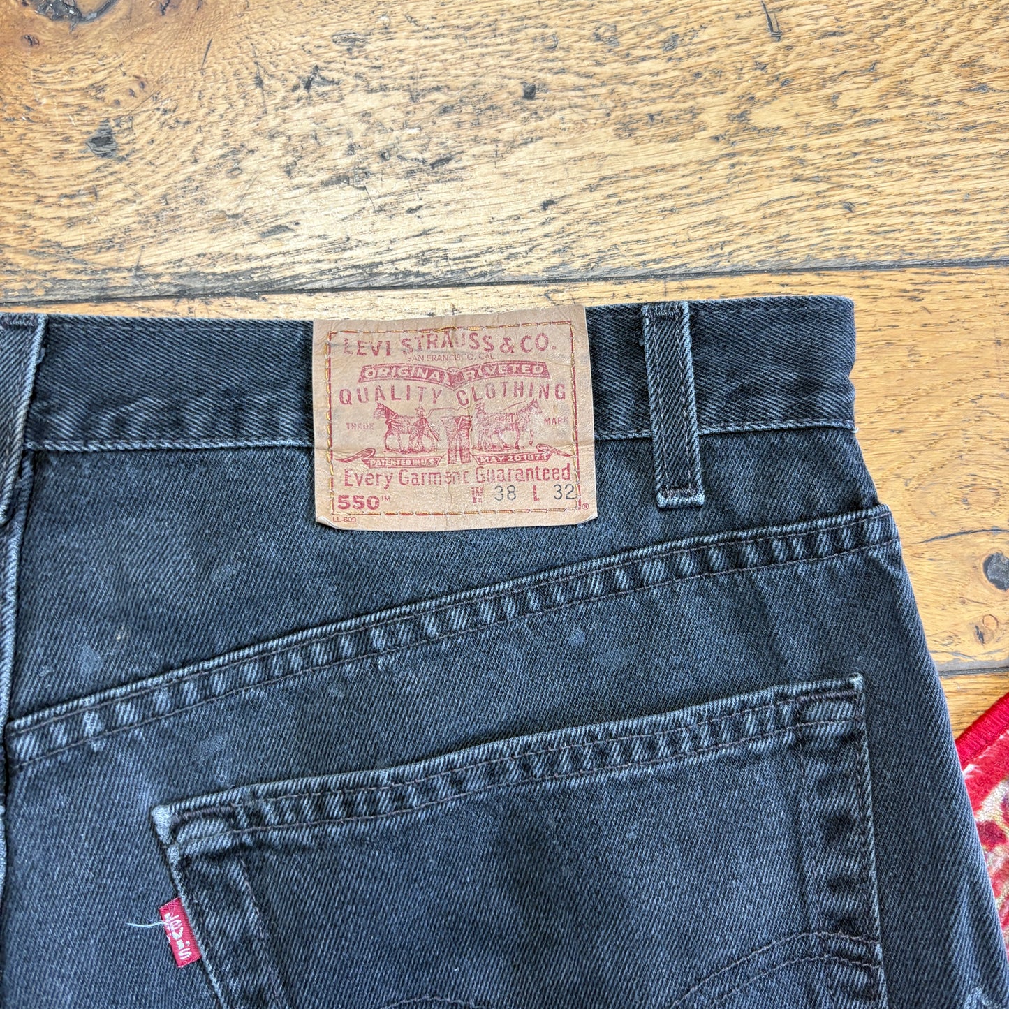 Vintage Levis 550 Baggy Black Denim Jeans - 36S