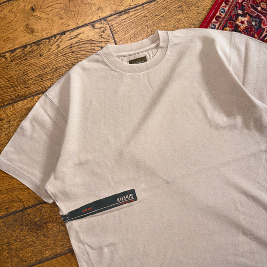 Vintage Calvin Klein Cream Graphic T-Shirt - M