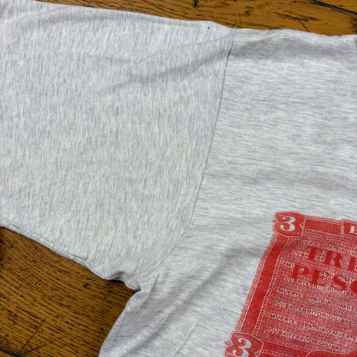 Vintage Cuban Pesos Grey Graphic T-Shirt - M