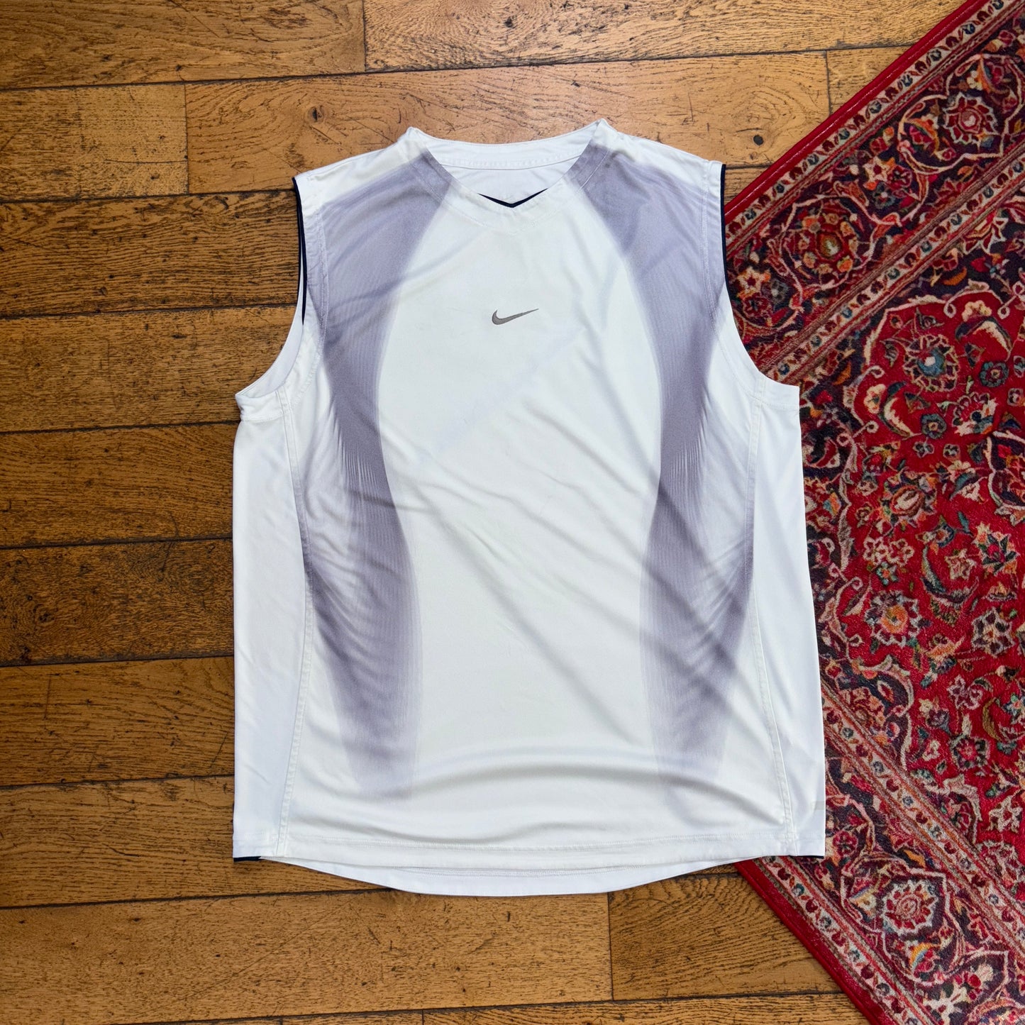 Vintage Y2K Nike White T90 Graphic Vest - XL