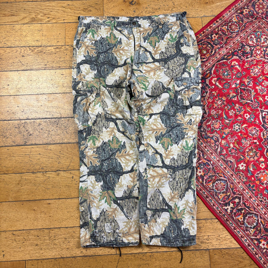 Vintage Real Tree Camo Green Hunting Workwear Trousers - 44
