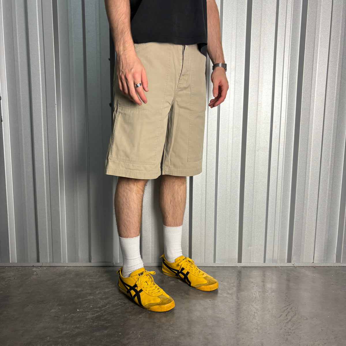 Nike ACG Cream Hiking Gorpcore Double Knee Pocket Cargo Shorts - M