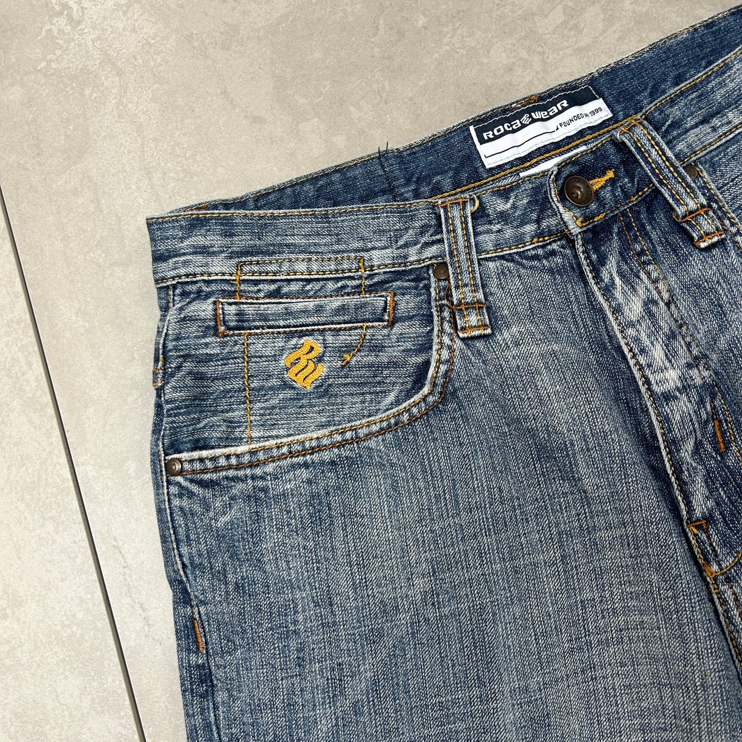 Vintage Rocawear Embroidered Hip Hop Baggy Blue Shorts Jorts - 32
