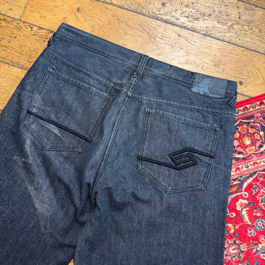 Vintage Enyce Black Diddy Embroidered Y2K Hip Hop Baggy Jeans Shorts Jorts - 40