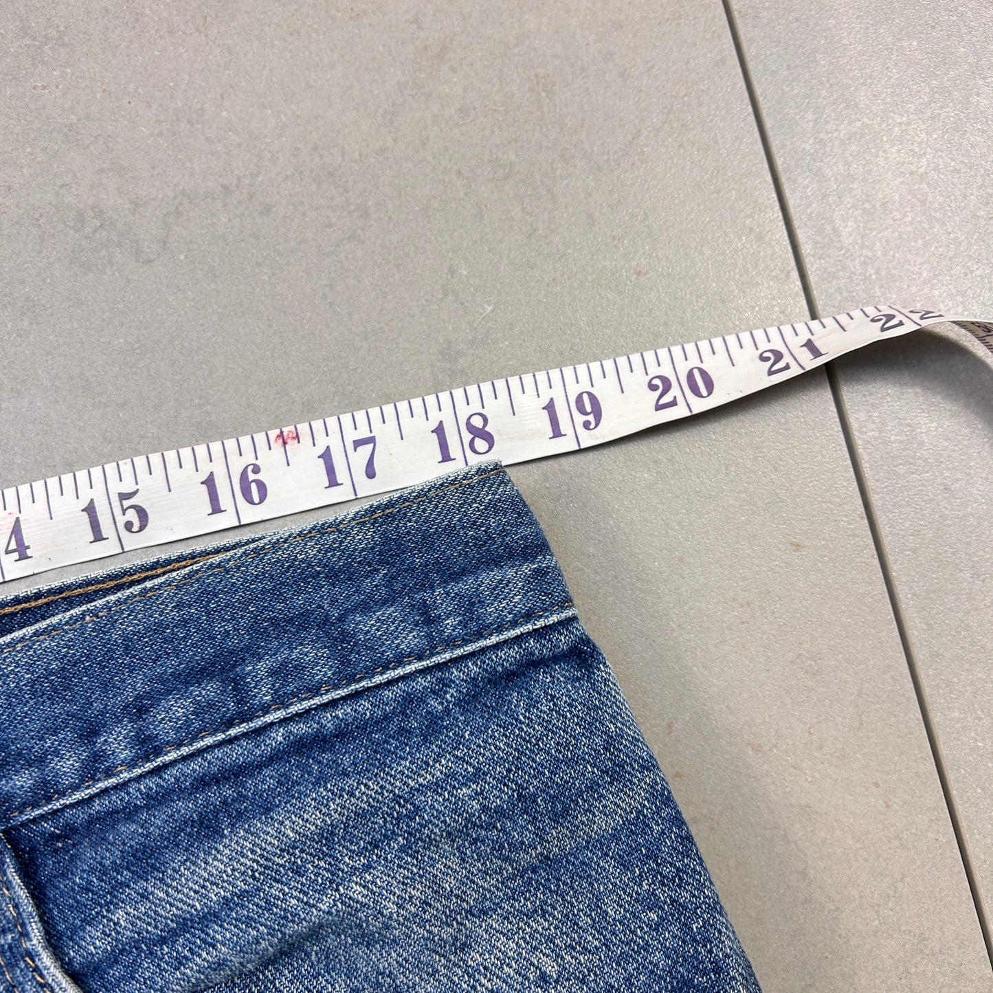 Vintage Wrangler Blue Denim Carpenter Baggy Shorts - 36