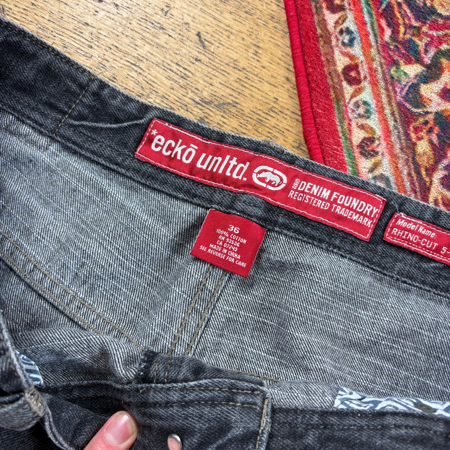 Vintage Ecko Unltd Black Embroidered Y2K Hip Hop Baggy Jeans - 38