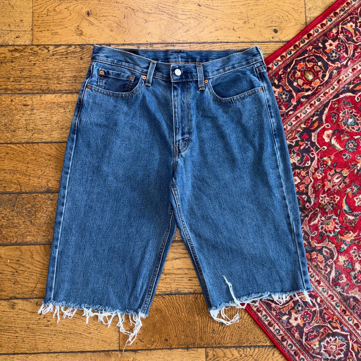 Vintage Levis 550 Baggy Blue Denim Shorts - 33