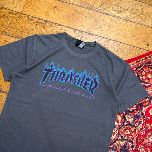 Vintage Thrasher Grey Flames Skate Graphic T-Shirt - XS