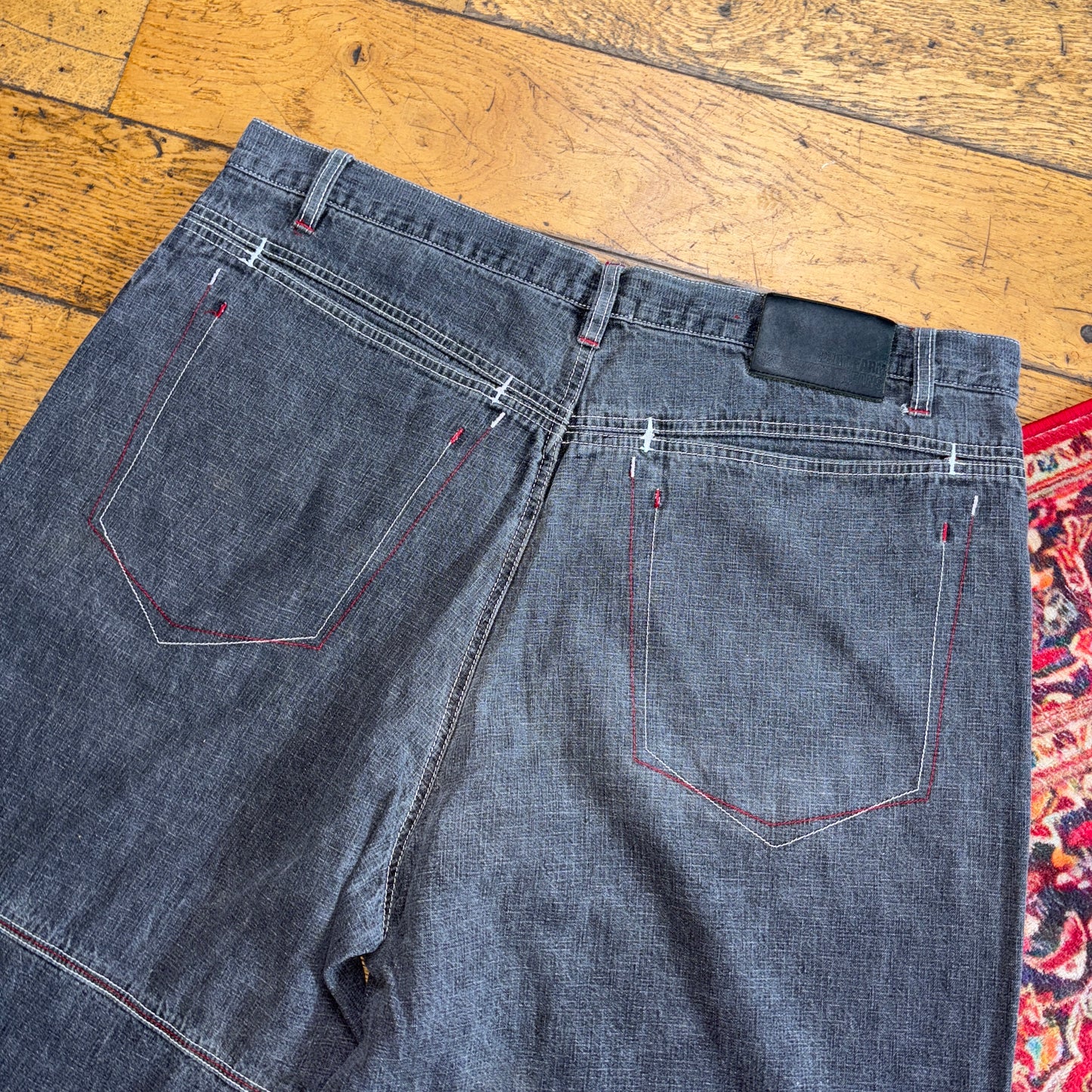 Vintage Phat Farm Grey Embroidered Y2K Hip Hop Baggy Jeans Shorts Jorts - 38