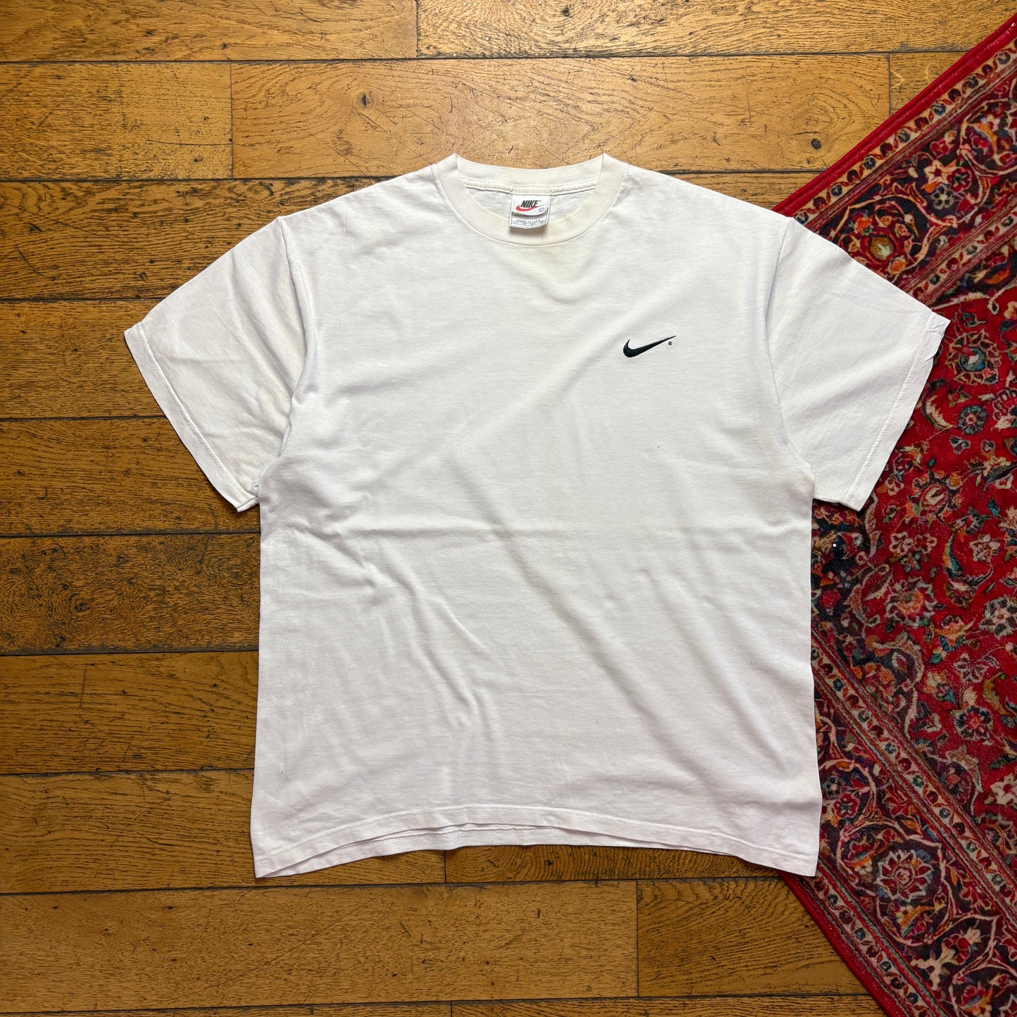 Vintage 90s Nike Embroidered Swoosh T-Shirt - L