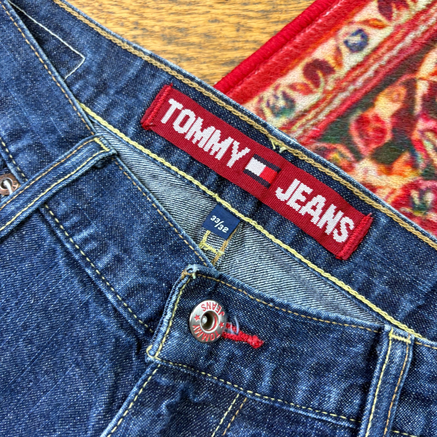 Vintage Tommy Hilfiger Blue Embroidered Y2K Hip Hop Baggy Jeans - 33