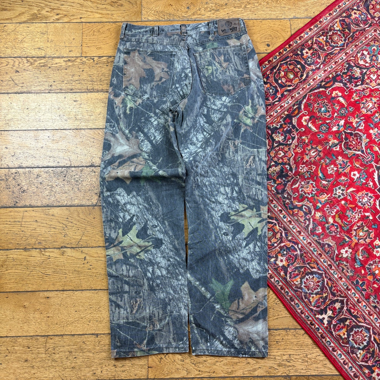 Vintage Wrangler Real Tree Camo Green Hunting Workwear Trousers - 32