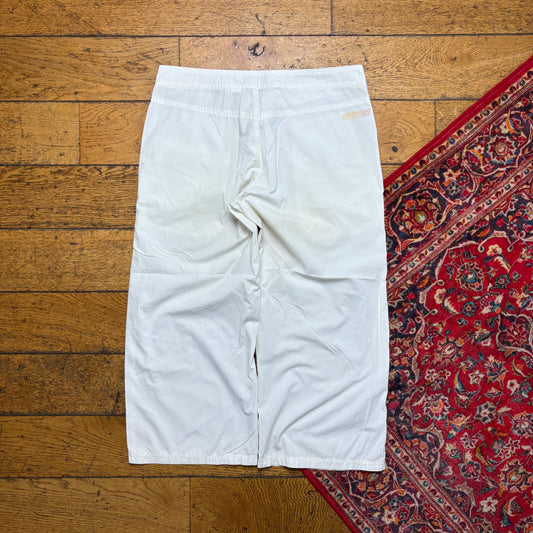 Vintage Nike Y2K Womens Capri White Trousers Shorts - Size 12