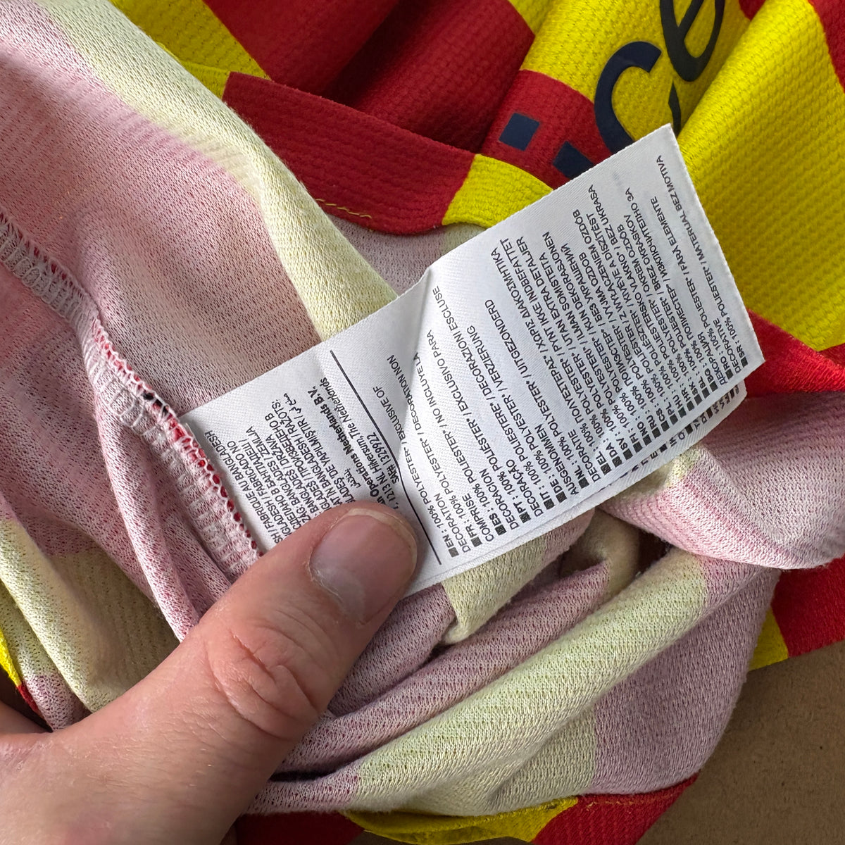 FC Barcelona 2013/15 Away Red Yellow Nike Stripe Football Shirt - M