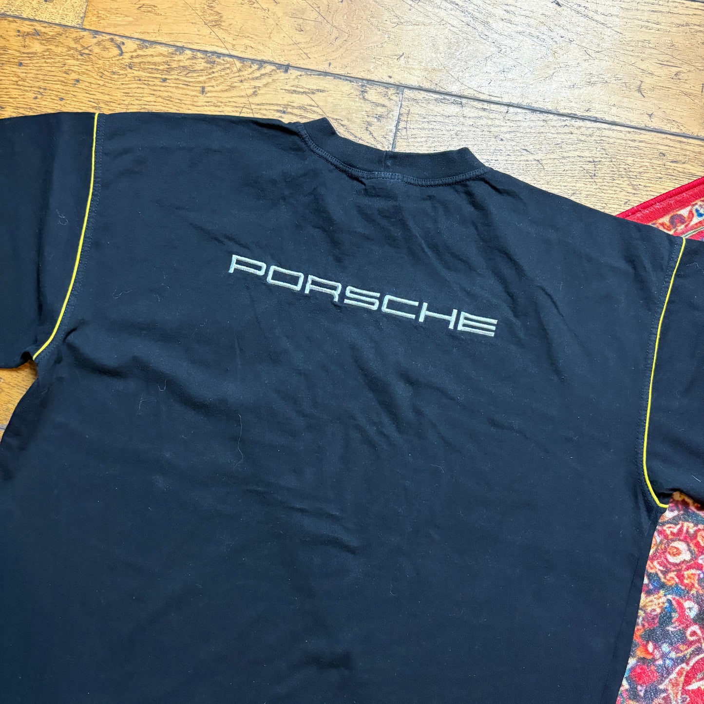 Vintage Porsche Black Embroidered Graphic T-Shirt - L