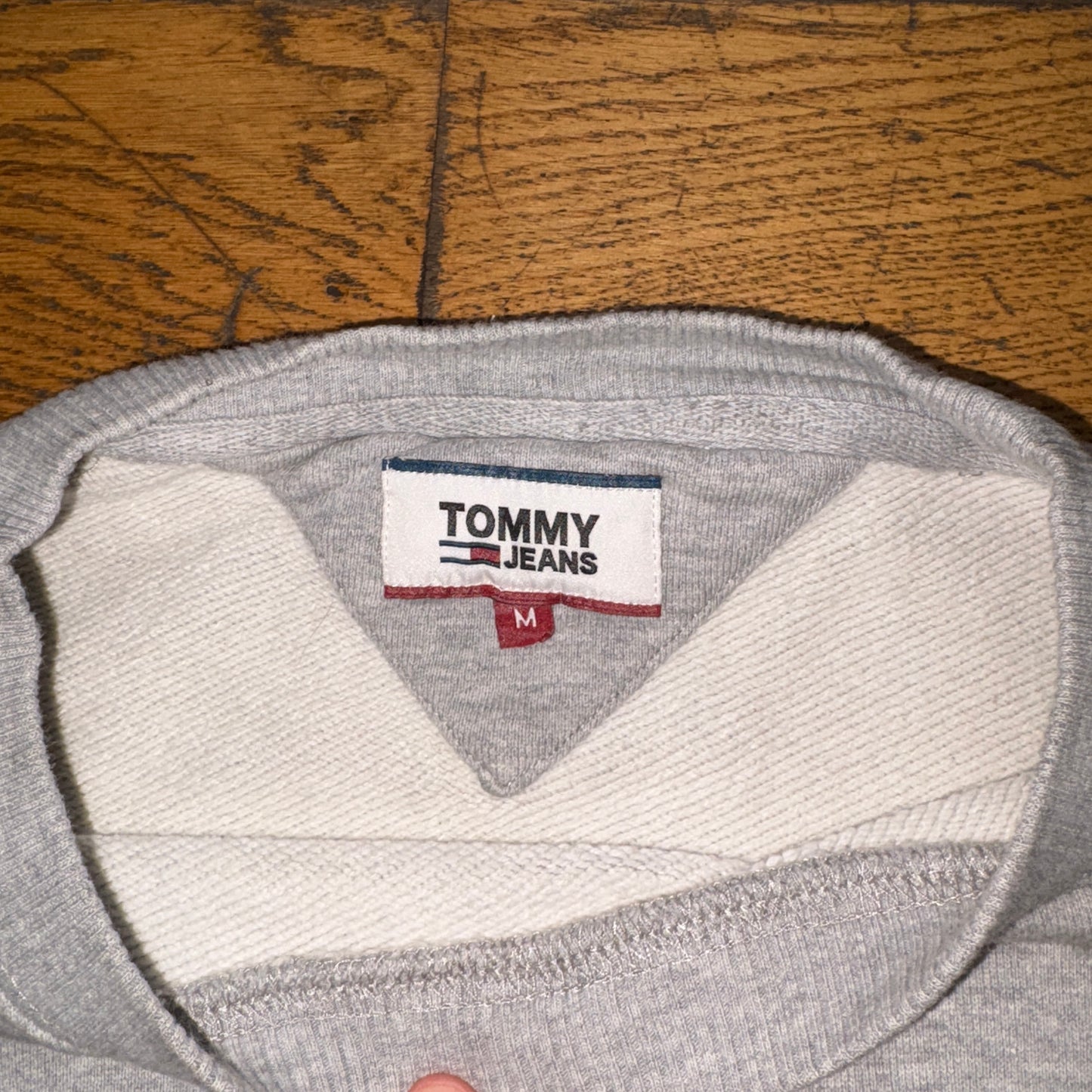 Vintage Tommy Hilfiger Grey Embroidered Sweatshirt - M