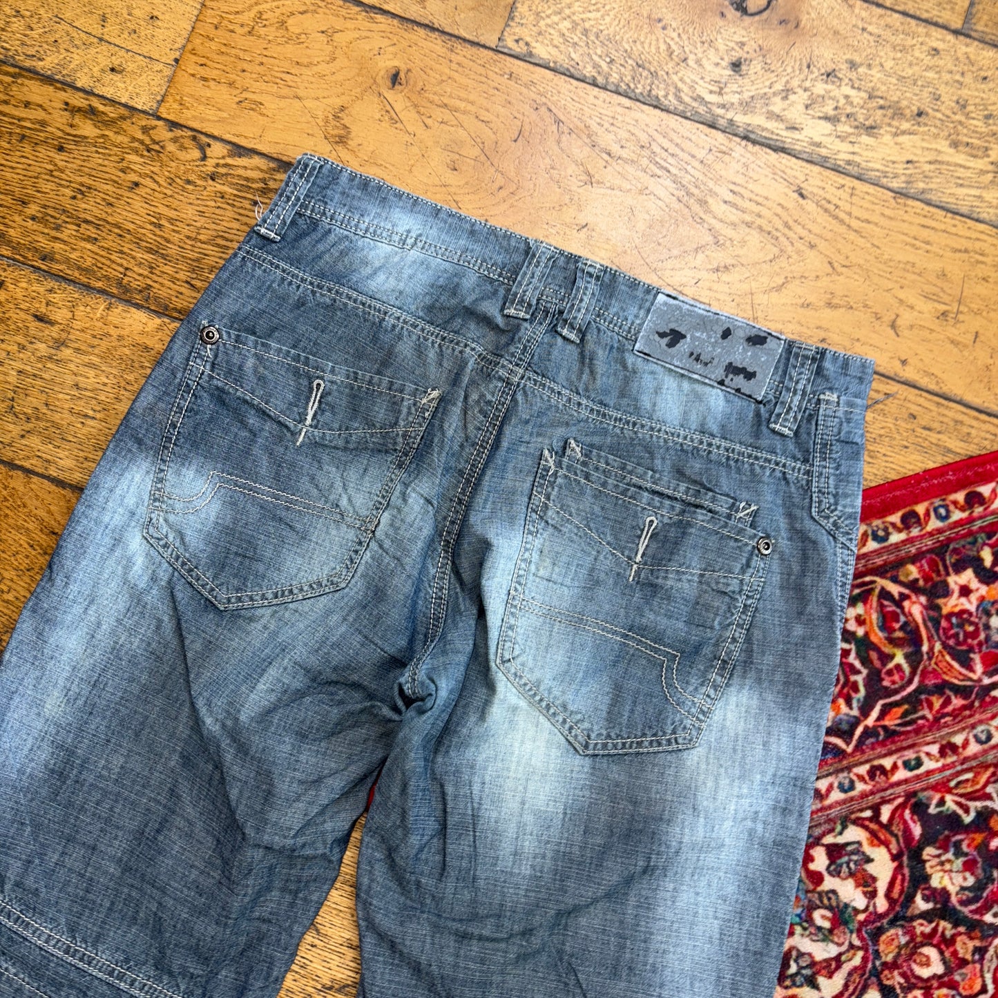 Vintage Embroidered Hip Hop Blue Shorts Jorts -32