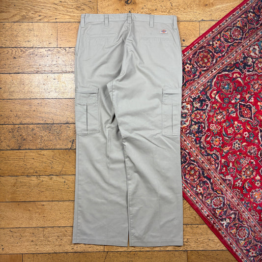 Vintage Dickies 874 Cream Baggy Cargo Skate Chino Trousers - 38