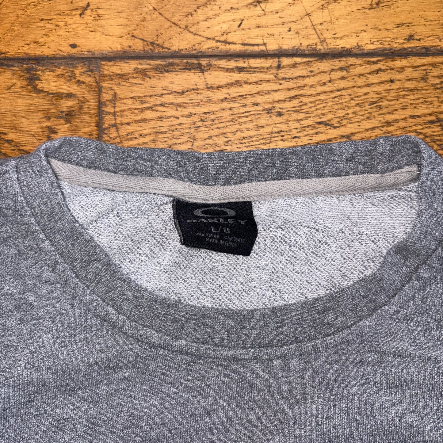 Vintage Oakley Grey Embroidered Sweatshirt - L