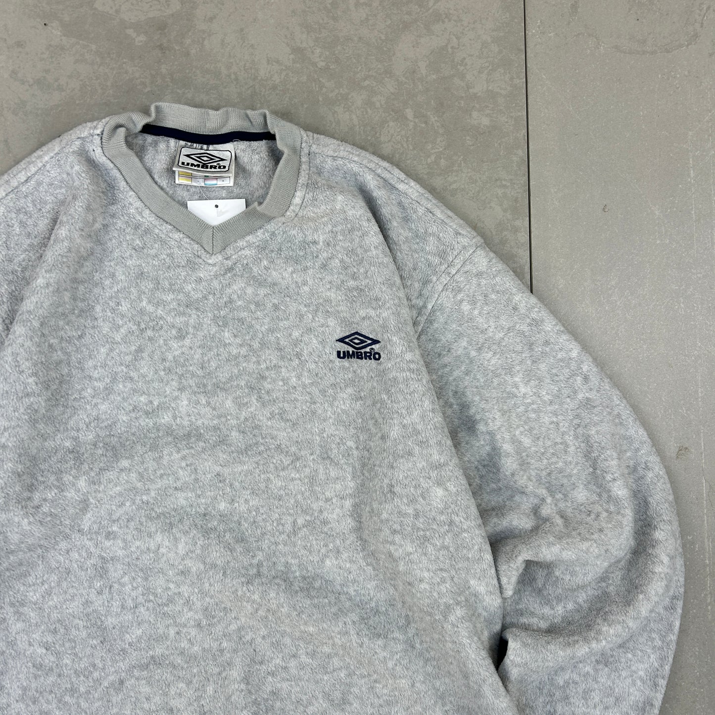 Vintage 90s Umbro Embroidered Grey Fleece Jumper Sweatshirt - M