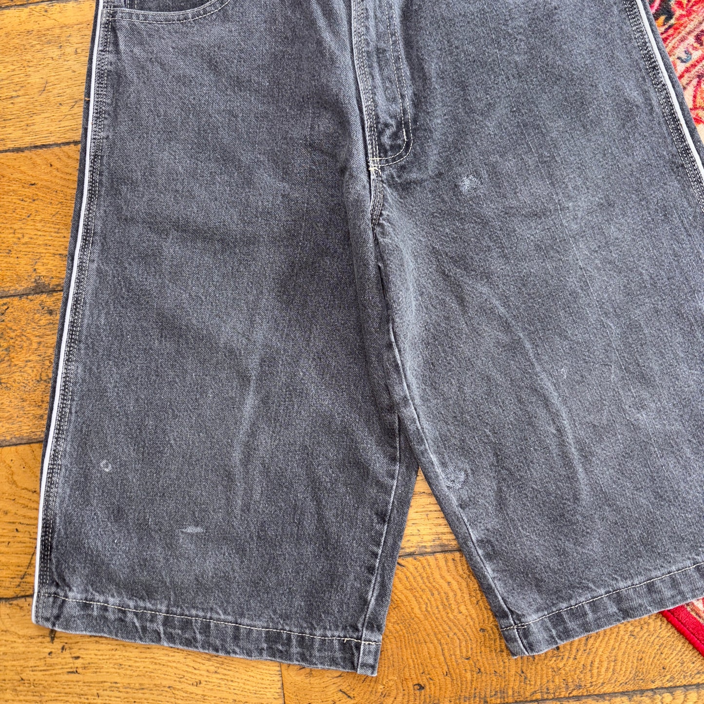 Vintage Easy Street Embroidered Hip Hop Black Baggy Shorts Jorts - 32