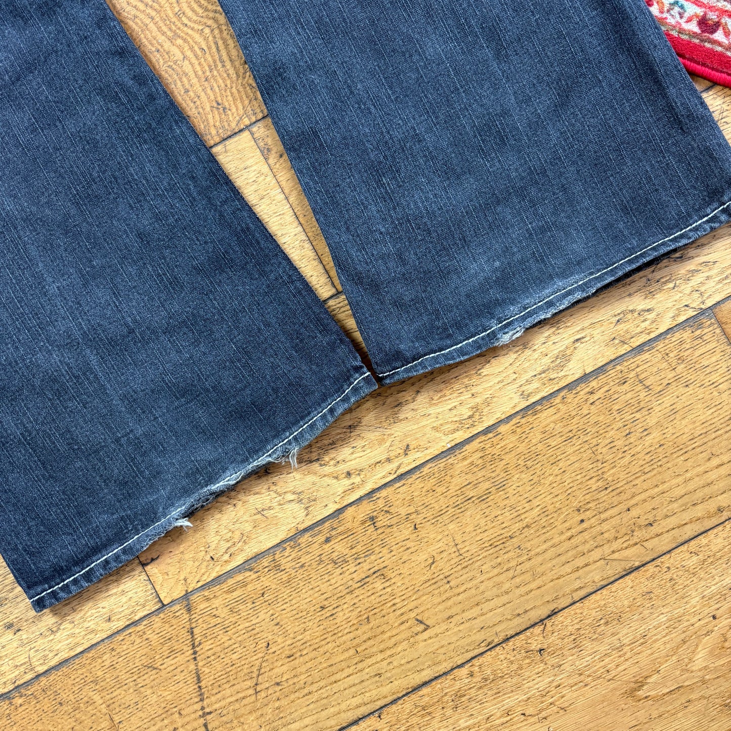 Vintage True Religion Black Embroidered Y2K Hip Hop Flared Bootcut Jeans - 34