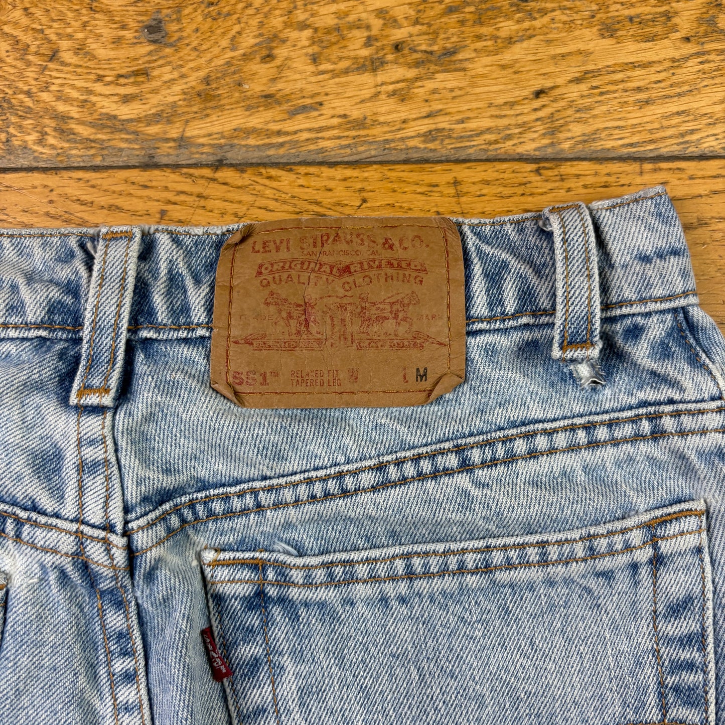 Vintage Levis 551 Tapered Relaxed Blue Denim Jeans - Size 10