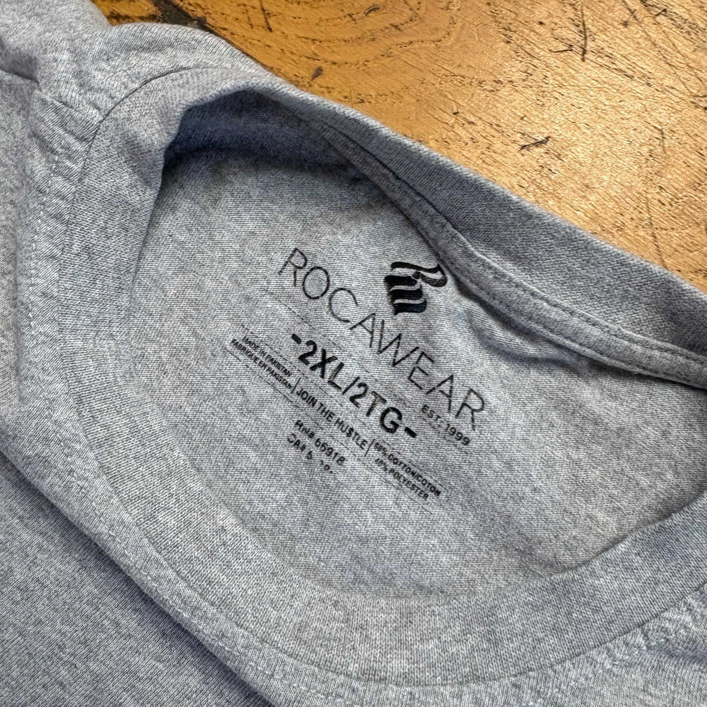 Vintage Rocawear Grey Embroidered Hip Hop Graphic T-Shirt - 2XL