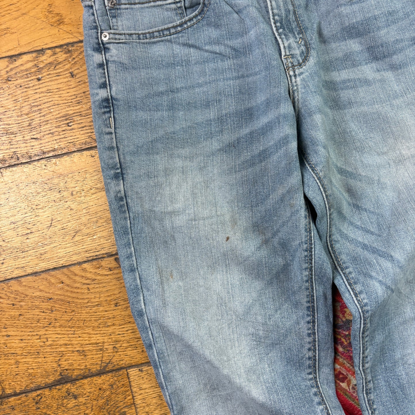 Vintage Levis Slim Blue Denim Jeans - 32