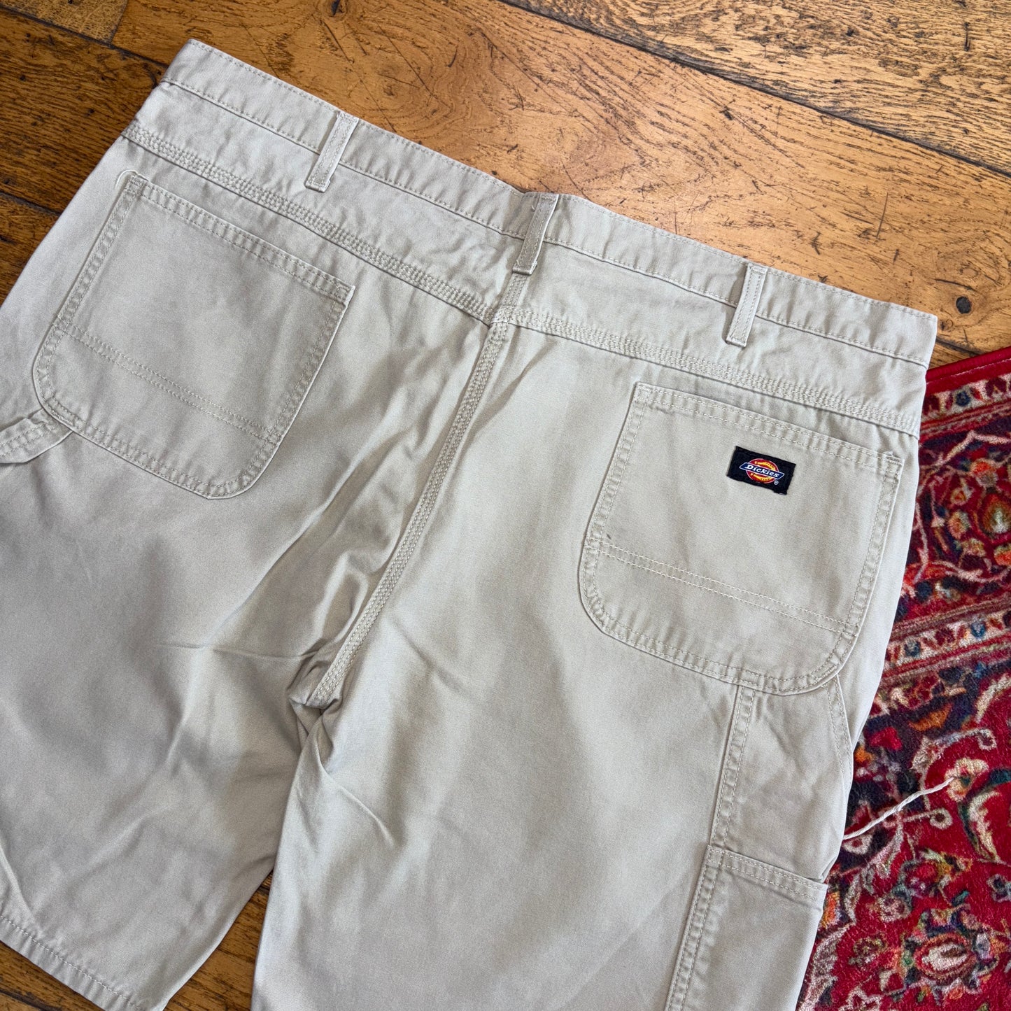 Vintage Dickies Workwear Carpenter Cream Baggy Shorts - 44