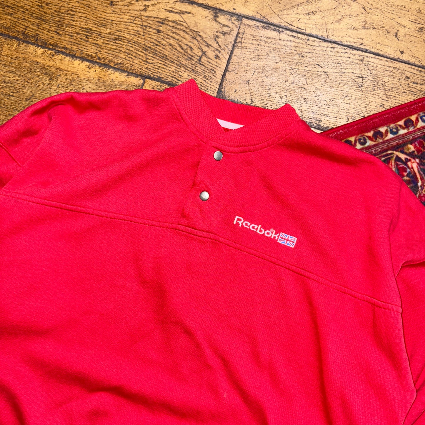 Vintage 90s Reebok Red Boxy Embroidered Sweatshirt - M