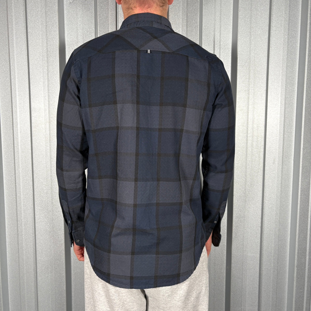 Oakley Grey Black Check Plaid Flannel Shirt - S